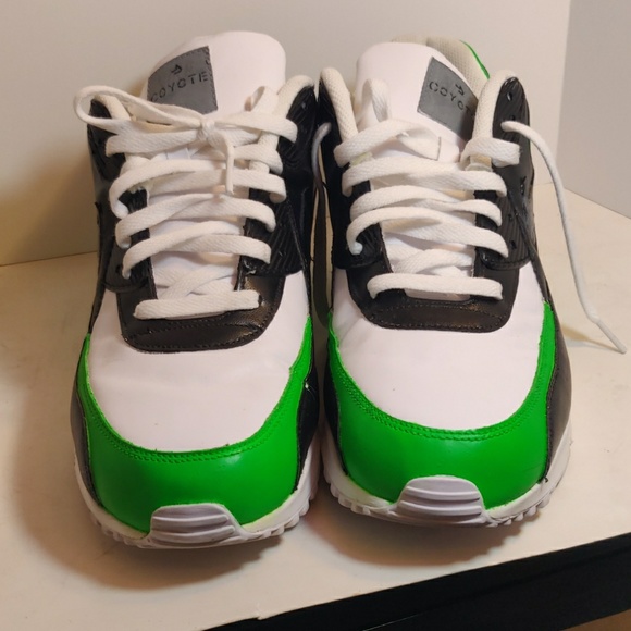 Nike  ~ Air Max ~Coyote ~size 13 ~ 302519-113 - Picture 2 of 8